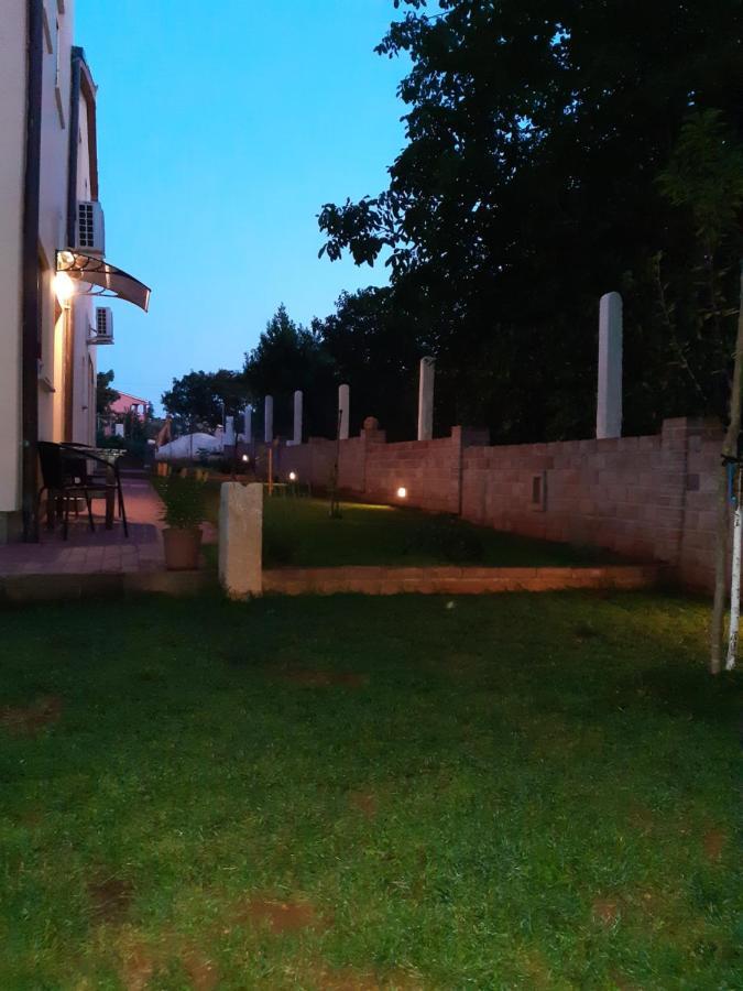 Studio Apartman San 3 Ližnjan Zewnętrze zdjęcie